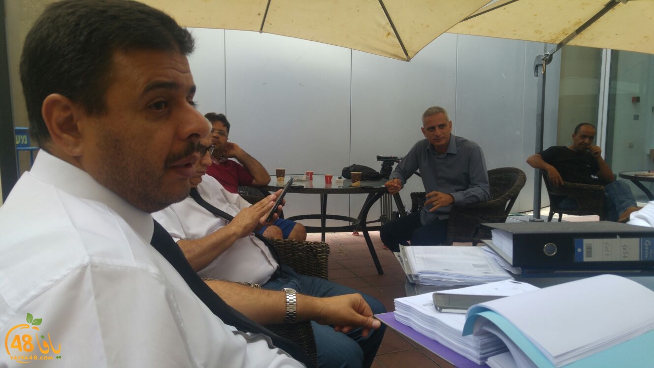 ra2ed sal7 m7akama (3).jpg